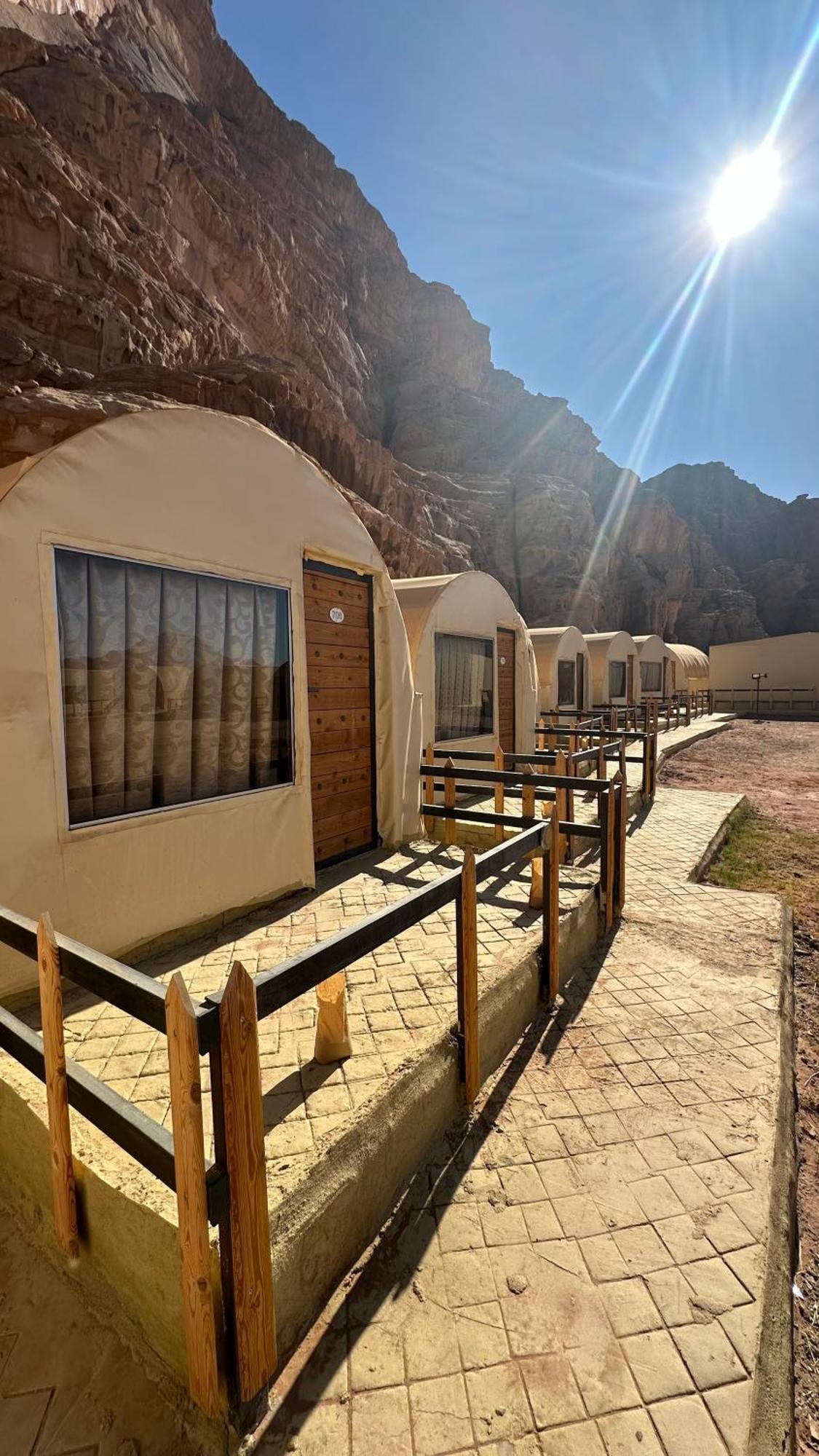 Отель Sharah Luxury Camp Вади-Рам Экстерьер фото